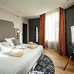 Mercure De France מלון