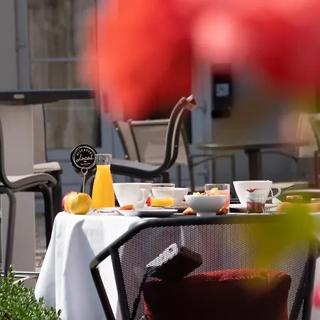 Hotel Mercure De France 4*