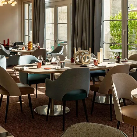 Mercure De France 4*