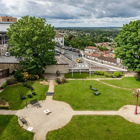 Mercure De France 4*
