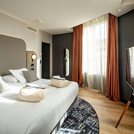 Hotel Mercure De France 4*