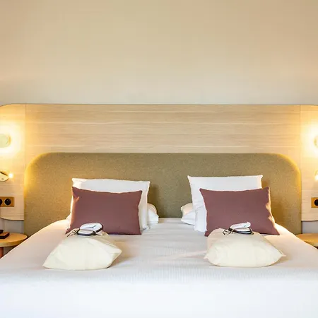 Hotel Mercure De France 4*