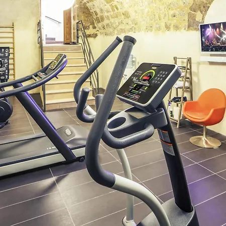 Mercure De France Hotel 4*