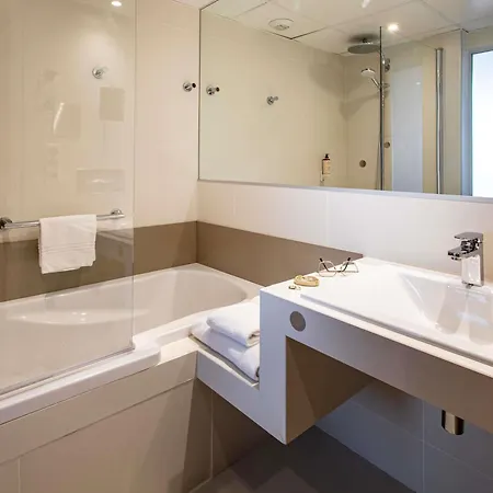 Hotel Mercure De France 4*
