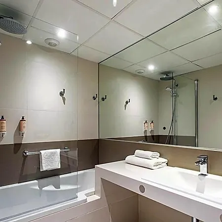 Отель Mercure De France 4*