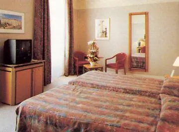 Mercure De France 4*