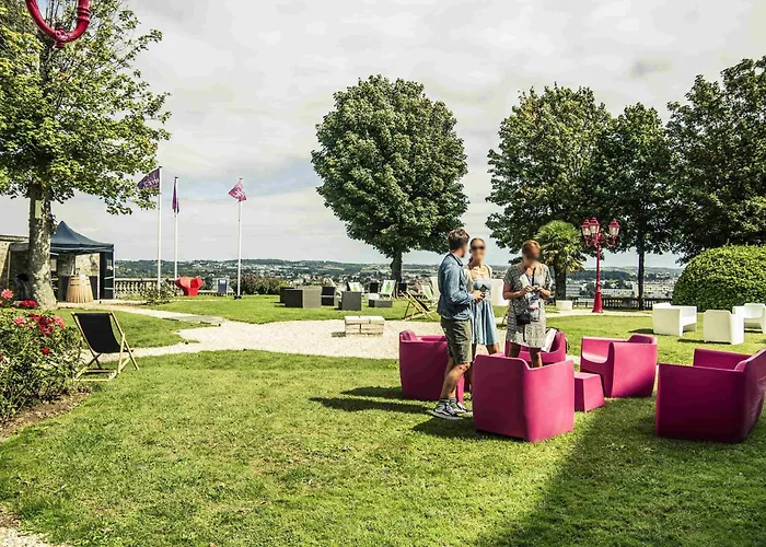 Mercure De France 4*